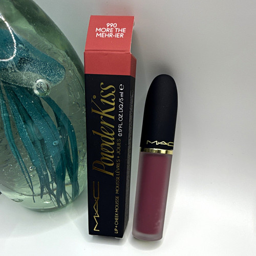 Powder kiss matte - m·a·c,