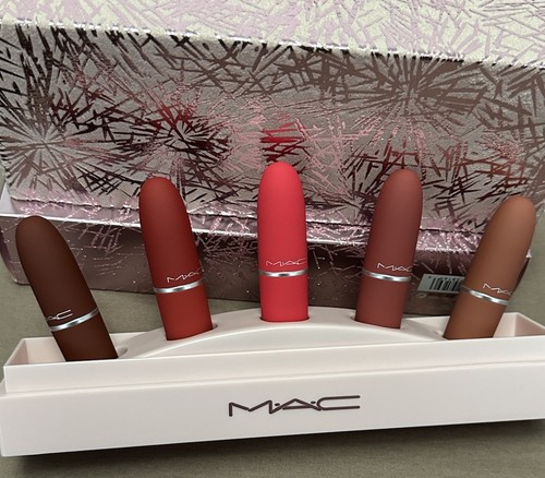 Mac showstopper powder kiss - mac,