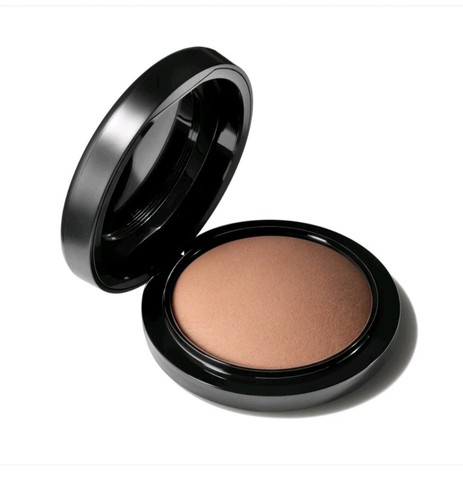 Mac dark golden cosmetic - dark, golden,cosmetic